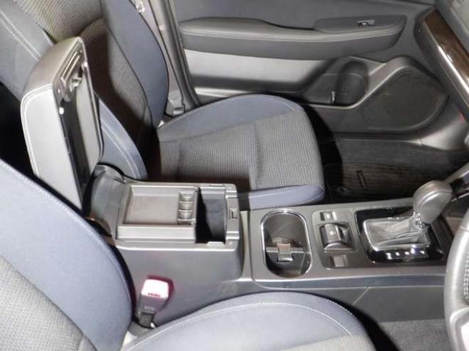 レガシィB4 2.5 4WD　本州仕入・ナビ・TV・B/T・Bカメラ・全席シートヒーター・LEDヘッドライト・アイドリングストップ・メモリー付電動シート・クルコン・パドルシフト・スマートキー・プッシュスタート・アイサイト 2500