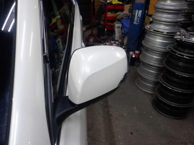 レガシィB4 2.5 i アイサイト Sパッケージ 4WD　後期型・ナビ・TV・Bカメラ・電動シート・スマートキー・プッシュスタート・アイドリングストップ・ETC・HID・パドルシフト・クルコン・フォグランプ・レーンキープ・革調シートカバー・社外エンスタ 2500