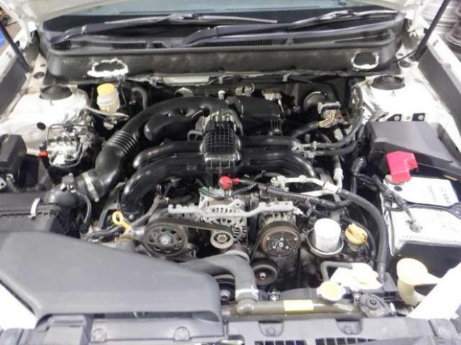 レガシィB4 2.5 i アイサイト Sパッケージ 4WD　後期型・ナビ・TV・Bカメラ・電動シート・スマートキー・プッシュスタート・アイドリングストップ・ETC・HID・パドルシフト・クルコン・フォグランプ・レーンキープ・革調シートカバー・社外エンスタ 2500