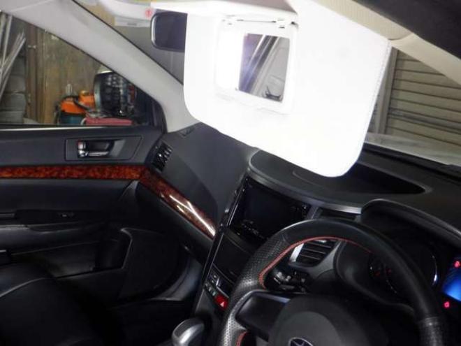 レガシィB4 2.5 i アイサイト Sパッケージ 4WD　後期型・ナビ・TV・Bカメラ・電動シート・スマートキー・プッシュスタート・アイドリングストップ・ETC・HID・パドルシフト・クルコン・フォグランプ・レーンキープ・革調シートカバー・社外エンスタ 2500