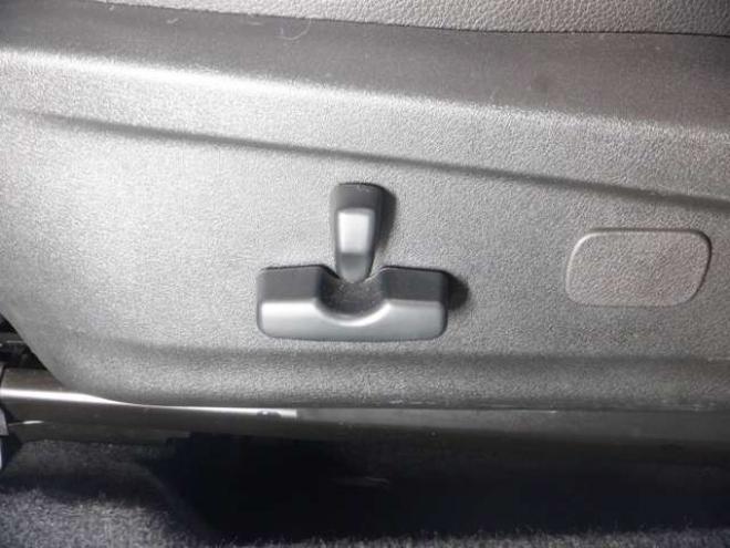 レガシィB4 2.5 i アイサイト Sパッケージ 4WD　後期型・ナビ・TV・Bカメラ・電動シート・スマートキー・プッシュスタート・アイドリングストップ・ETC・HID・パドルシフト・クルコン・フォグランプ・レーンキープ・革調シートカバー・社外エンスタ 2500