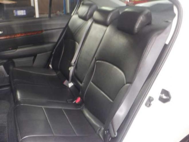 レガシィB4 2.5 i アイサイト Sパッケージ 4WD　後期型・ナビ・TV・Bカメラ・電動シート・スマートキー・プッシュスタート・アイドリングストップ・ETC・HID・パドルシフト・クルコン・フォグランプ・レーンキープ・革調シートカバー・社外エンスタ 2500