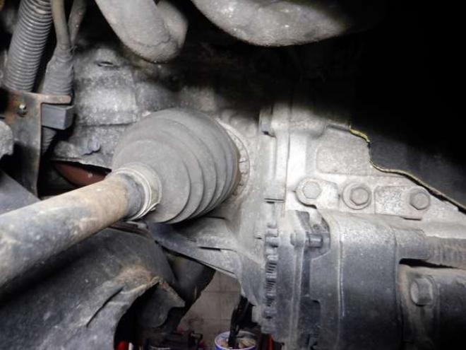 レガシィB4 2.5 i アイサイト Sパッケージ 4WD　後期型・ナビ・TV・Bカメラ・電動シート・スマートキー・プッシュスタート・アイドリングストップ・ETC・HID・パドルシフト・クルコン・フォグランプ・レーンキープ・革調シートカバー・社外エンスタ 2500