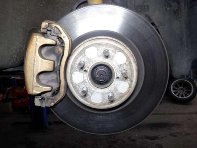 レガシィB4 2.5 i アイサイト Sパッケージ 4WD　後期型・ナビ・TV・Bカメラ・電動シート・スマートキー・プッシュスタート・アイドリングストップ・ETC・HID・パドルシフト・クルコン・フォグランプ・レーンキープ・革調シートカバー・社外エンスタ 2500