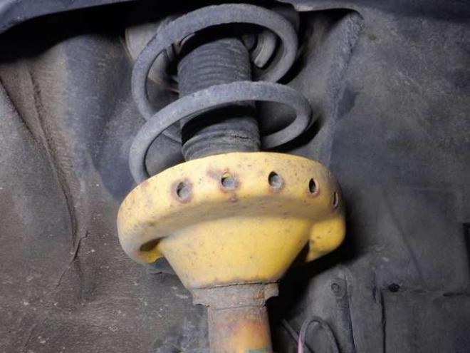 レガシィB4 2.5 i アイサイト Sパッケージ 4WD　後期型・ナビ・TV・Bカメラ・電動シート・スマートキー・プッシュスタート・アイドリングストップ・ETC・HID・パドルシフト・クルコン・フォグランプ・レーンキープ・革調シートカバー・社外エンスタ 2500