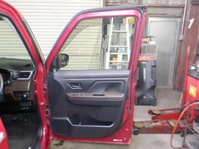 タンク1.0 G 4WD　ナビ・TV・Bカメラ・B/T・両側電動・スマートキー・プッシュスタート・クルコン・アイドリングストップ・純正エンスタ・オートライト・ステアリングスイッチ・オートエアコン 1000