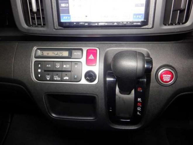 N-ONEG SSパッケージ 4WD　本州仕入れ　4WD　SDナビ　フルセグTV　バックカメラ　USB接続　前席シートヒーター　ステアリングスイッチ　HID　スマートキー　プッシュスタート　ドアバイザー 660