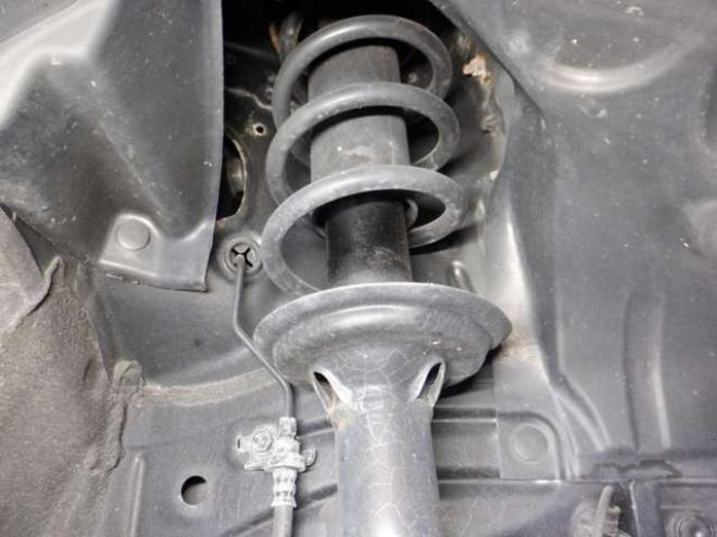 N-ONEG SSパッケージ 4WD　本州仕入れ　4WD　SDナビ　フルセグTV　バックカメラ　USB接続　前席シートヒーター　ステアリングスイッチ　HID　スマートキー　プッシュスタート　ドアバイザー 660