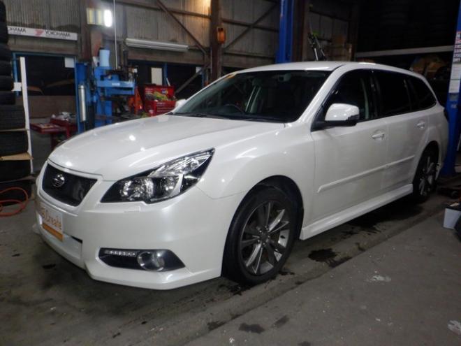 レガシィワゴン2.5 i Bスポーツ アイサイト Gパッケージ 4WD　本州仕入・後期型・ナビ・TV・B/T・Bカメラ・ハーフレザー・電動シート・衝突軽減・レーダークルーズ・アイドリングストップ・スマートキー・プッシュスタート・フォグランプ・パドルシフト・ 2500