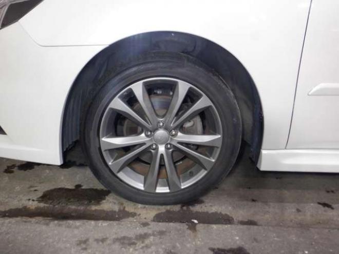 レガシィワゴン2.5 i Bスポーツ アイサイト Gパッケージ 4WD　本州仕入・後期型・ナビ・TV・B/T・Bカメラ・ハーフレザー・電動シート・衝突軽減・レーダークルーズ・アイドリングストップ・スマートキー・プッシュスタート・フォグランプ・パドルシフト・ 2500