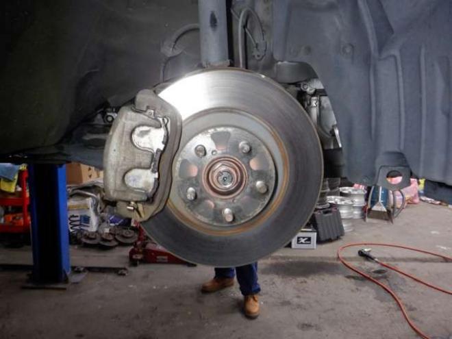 レガシィワゴン2.5 i Bスポーツ アイサイト Gパッケージ 4WD　本州仕入・後期型・ナビ・TV・B/T・Bカメラ・ハーフレザー・電動シート・衝突軽減・レーダークルーズ・アイドリングストップ・スマートキー・プッシュスタート・フォグランプ・パドルシフト・ 2500