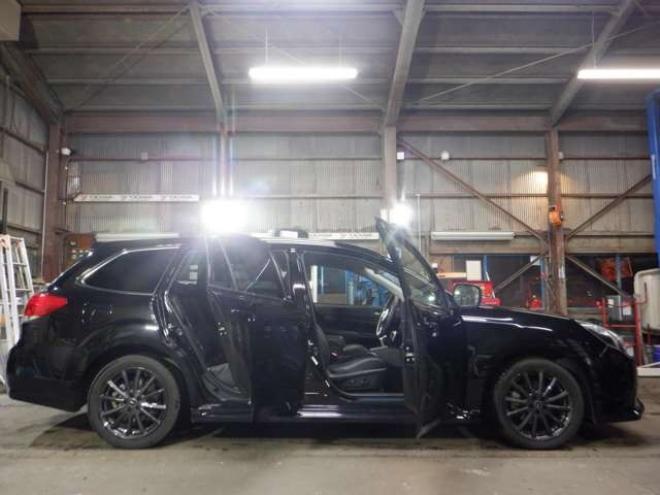 レガシィワゴン2.5 i Bスポーツ アイサイト Gパッケージ 4WD　本州仕入・後期型・ナビ・TV・B/T・ハーフレザーシート・電動シート・スマートキー・プッシュスタート・クルコン・HID・ETC・フォグランプ・アイドリングストップ・パドルシフト 2500