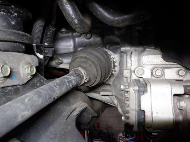 レガシィワゴン2.5 i Bスポーツ アイサイト Gパッケージ 4WD　本州仕入・後期型・ナビ・TV・B/T・ハーフレザーシート・電動シート・スマートキー・プッシュスタート・クルコン・HID・ETC・フォグランプ・アイドリングストップ・パドルシフト 2500