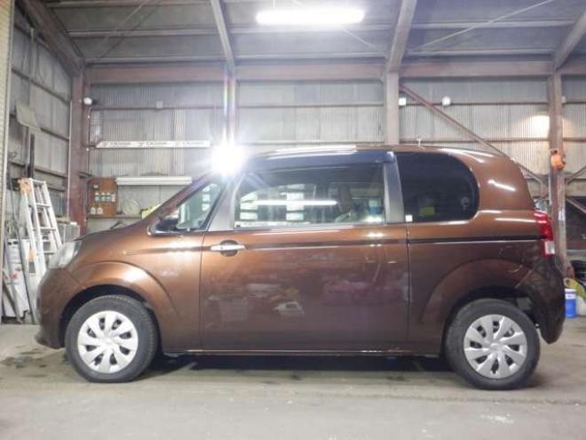 ポルテ1.5 G 4WD　本州仕入　4WD　SDナビ　フルセグTV　B/T　ETC　純正エンスタ　シートヒーター　ワイパーデアイサー　HID　フォグランプ　ドアバイザー　スマートキー　プッシュスタート 1500