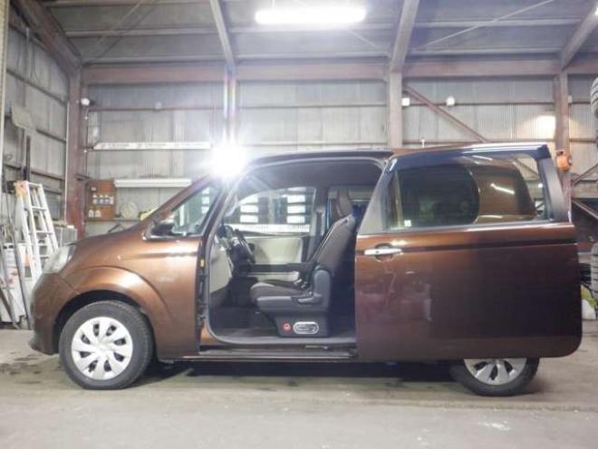 ポルテ1.5 G 4WD　本州仕入　4WD　SDナビ　フルセグTV　B/T　ETC　純正エンスタ　シートヒーター　ワイパーデアイサー　HID　フォグランプ　ドアバイザー　スマートキー　プッシュスタート 1500