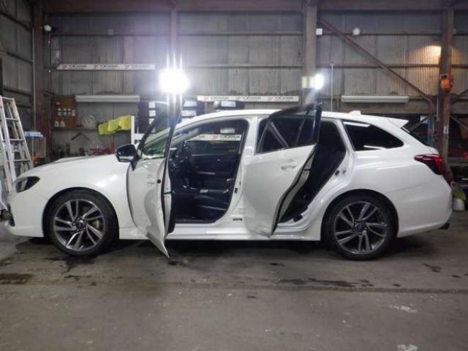 レヴォーグ1.6 GT-S アイサイト 4WD　本州仕入・ナビ・TV・B/T・Bカメラ・LEDヘッドライト・電動シート・ETC・パドルシフト・スマートキー・プッシュスタート・アイドリングストップ・クルコン・フォグランプ・衝突軽減・レーンキープ 1600