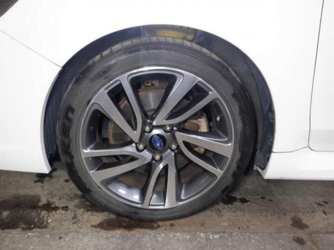 レヴォーグ1.6 GT-S アイサイト 4WD　本州仕入・ナビ・TV・B/T・Bカメラ・LEDヘッドライト・電動シート・ETC・パドルシフト・スマートキー・プッシュスタート・アイドリングストップ・クルコン・フォグランプ・衝突軽減・レーンキープ 1600