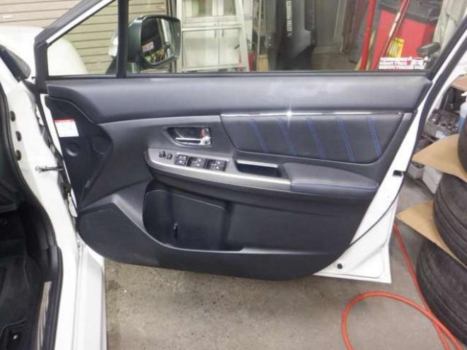 レヴォーグ1.6 GT-S アイサイト 4WD　本州仕入・ナビ・TV・B/T・Bカメラ・LEDヘッドライト・電動シート・ETC・パドルシフト・スマートキー・プッシュスタート・アイドリングストップ・クルコン・フォグランプ・衝突軽減・レーンキープ 1600