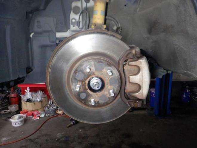 レヴォーグ1.6 GT-S アイサイト 4WD　本州仕入・ナビ・TV・B/T・Bカメラ・LEDヘッドライト・電動シート・ETC・パドルシフト・スマートキー・プッシュスタート・アイドリングストップ・クルコン・フォグランプ・衝突軽減・レーンキープ 1600