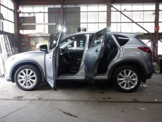 CX-52.2 XD ディーゼルターボ 4WD　ナビ・TV・B/T・S/Bカメラ・エンスタ・スマートキー・プッシュスタート・クルコン・衝突軽減・ステアリングスイッチ・HID・ETC・フォグランプ・アイドリングストップ・純正AW・オートライト 2200