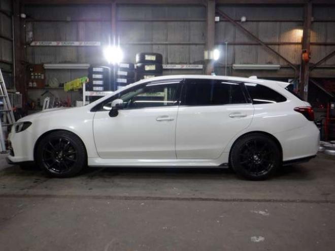 レヴォーグ1.6 GT-S アイサイト 4WD　本州仕入・ナビ・TV・B/T・Bカメラ・前席電動シート・LEDヘッドライト・LEDアクセサリーライナー・パドルシフト・クルコン・アイドリングストップ・衝突軽減・スマートキー・プッシュスタート・ 1600