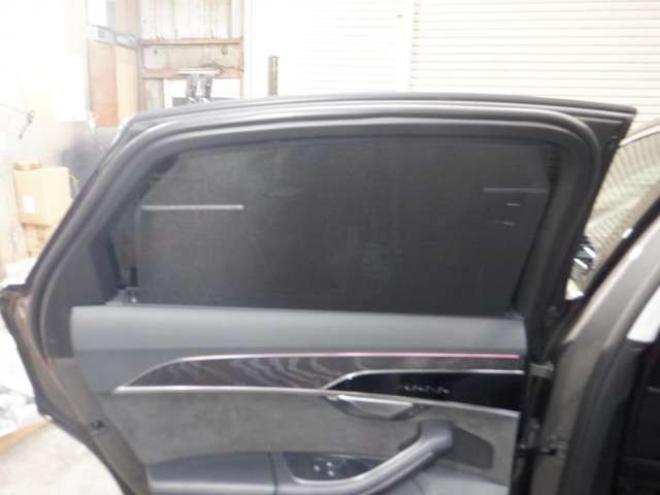 アウディA8 55 TFSI クワトロ 4WD　本州仕入・ナビ・TV・B/T・サンルーフ・黒革・360°カメラ・LEDヘッドライト・後席リモート・BANG&OLUSENサウンド・電動トランク・全席電動シート・全席パワークロージングドア・ヘッドアップディスプレイ 3000