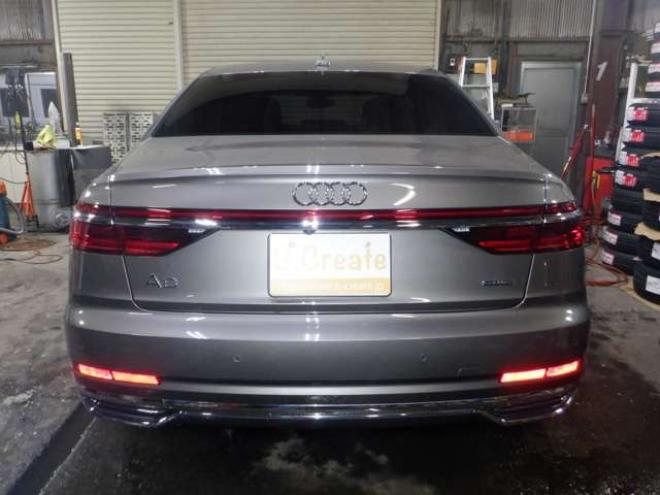 アウディA8 55 TFSI クワトロ 4WD　本州仕入・ナビ・TV・B/T・サンルーフ・黒革・360°カメラ・LEDヘッドライト・後席リモート・BANG&OLUSENサウンド・電動トランク・全席電動シート・全席パワークロージングドア・ヘッドアップディスプレイ 3000