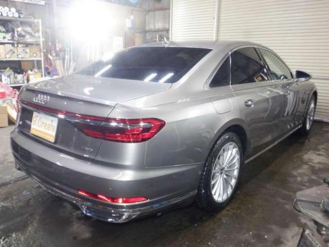 アウディA8 55 TFSI クワトロ 4WD　本州仕入・ナビ・TV・B/T・サンルーフ・黒革・360°カメラ・LEDヘッドライト・後席リモート・BANG&OLUSENサウンド・電動トランク・全席電動シート・全席パワークロージングドア・ヘッドアップディスプレイ 3000