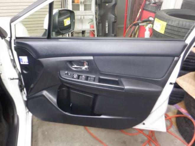 インプレッサスポーツ 2.0 i アイサイト 4WD　本州仕入　4WD　ナビ　フルセグTV  クルコン　バックカメラ　ETC　アイドリングストップ　衝突軽減ブレーキ　HID　フォグランプ　スマートキー　プッシュスタート 2000