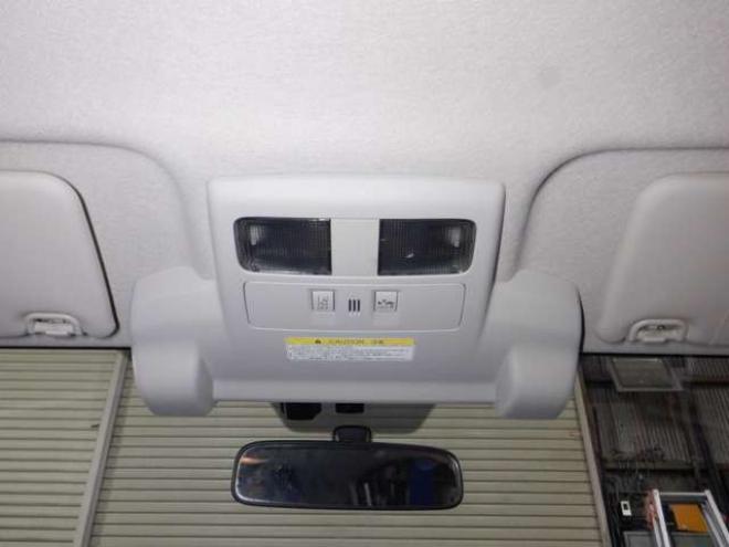 インプレッサスポーツ 2.0 i アイサイト 4WD　本州仕入　4WD　ナビ　フルセグTV  クルコン　バックカメラ　ETC　アイドリングストップ　衝突軽減ブレーキ　HID　フォグランプ　スマートキー　プッシュスタート 2000