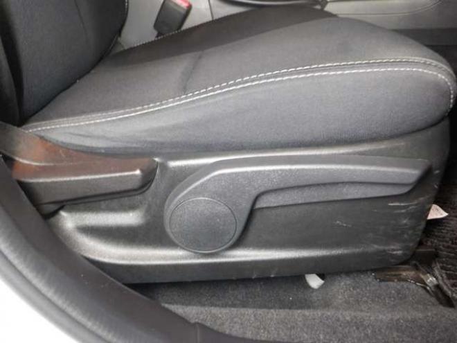 インプレッサスポーツ 2.0 i アイサイト 4WD　本州仕入　4WD　ナビ　フルセグTV  クルコン　バックカメラ　ETC　アイドリングストップ　衝突軽減ブレーキ　HID　フォグランプ　スマートキー　プッシュスタート 2000