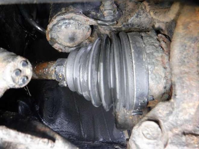 インプレッサスポーツ 2.0 i アイサイト 4WD　本州仕入　4WD　ナビ　フルセグTV  クルコン　バックカメラ　ETC　アイドリングストップ　衝突軽減ブレーキ　HID　フォグランプ　スマートキー　プッシュスタート 2000