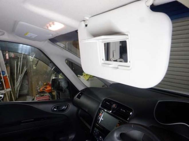 セレナ2.0 ハイウェイスター 4WD　本州仕入・後期型・ナビ・TV・B/T・Bカメラ・両側電動・インテリキー・プッシュスタート・アイドリングストップ・LEDヘッドライト・クルコン・ETC・ 2000