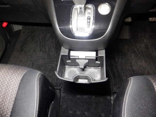 セレナ2.0 ハイウェイスター 4WD　本州仕入・後期型・ナビ・TV・B/T・Bカメラ・両側電動・インテリキー・プッシュスタート・アイドリングストップ・LEDヘッドライト・クルコン・ETC・ 2000