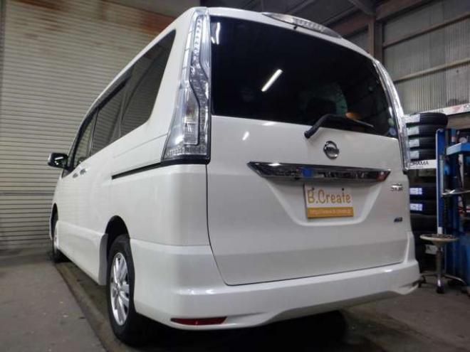 セレナ2.0 ハイウェイスター 4WD　本州仕入・後期型・ナビ・TV・B/T・Bカメラ・両側電動・インテリキー・プッシュスタート・アイドリングストップ・LEDヘッドライト・クルコン・ETC・ 2000