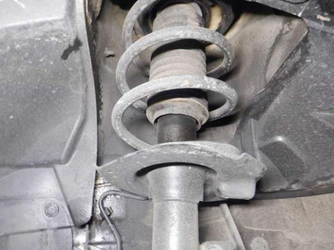 セレナ2.0 ハイウェイスター 4WD　本州仕入・後期型・ナビ・TV・B/T・Bカメラ・両側電動・インテリキー・プッシュスタート・アイドリングストップ・LEDヘッドライト・クルコン・ETC・ 2000