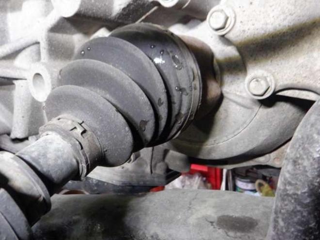 セレナ2.0 ハイウェイスター 4WD　本州仕入・後期型・ナビ・TV・B/T・Bカメラ・両側電動・インテリキー・プッシュスタート・アイドリングストップ・LEDヘッドライト・クルコン・ETC・ 2000