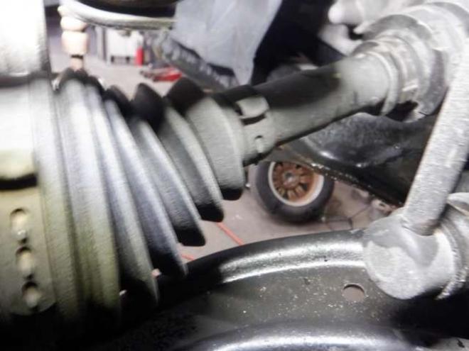 セレナ2.0 ハイウェイスター 4WD　本州仕入・後期型・ナビ・TV・B/T・Bカメラ・両側電動・インテリキー・プッシュスタート・アイドリングストップ・LEDヘッドライト・クルコン・ETC・ 2000