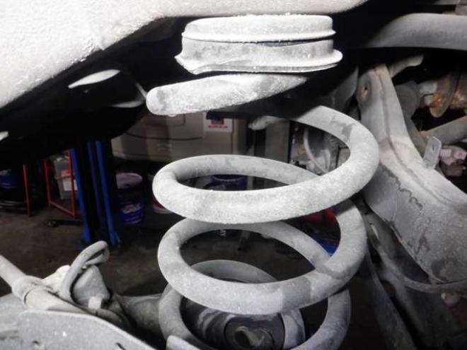 セレナ2.0 ハイウェイスター 4WD　本州仕入・後期型・ナビ・TV・B/T・Bカメラ・両側電動・インテリキー・プッシュスタート・アイドリングストップ・LEDヘッドライト・クルコン・ETC・ 2000