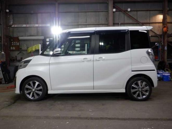 eKスペースカスタム T 4WD　ナビ・TV・Bカメラ・B/T・両側電動・ターボ・スマートキー・プッシュスタート・純正エンスタ・HID・ベンチシート・フォグランプ・リア席サンシェード・シートヒーター・寒冷地仕様 660