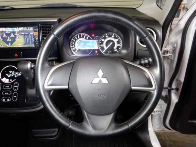 eKスペースカスタム T 4WD　ナビ・TV・Bカメラ・B/T・両側電動・ターボ・スマートキー・プッシュスタート・純正エンスタ・HID・ベンチシート・フォグランプ・リア席サンシェード・シートヒーター・寒冷地仕様 660