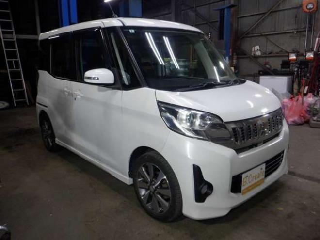 eKスペースカスタム T 4WD　ナビ・TV・Bカメラ・B/T・両側電動・ターボ・スマートキー・プッシュスタート・純正エンスタ・HID・ベンチシート・フォグランプ・リア席サンシェード・シートヒーター・寒冷地仕様 660