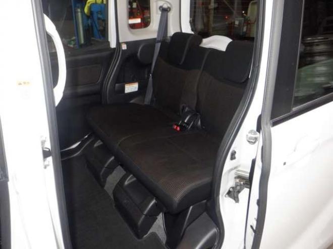 eKスペースカスタム T 4WD　ナビ・TV・Bカメラ・B/T・両側電動・ターボ・スマートキー・プッシュスタート・純正エンスタ・HID・ベンチシート・フォグランプ・リア席サンシェード・シートヒーター・寒冷地仕様 660