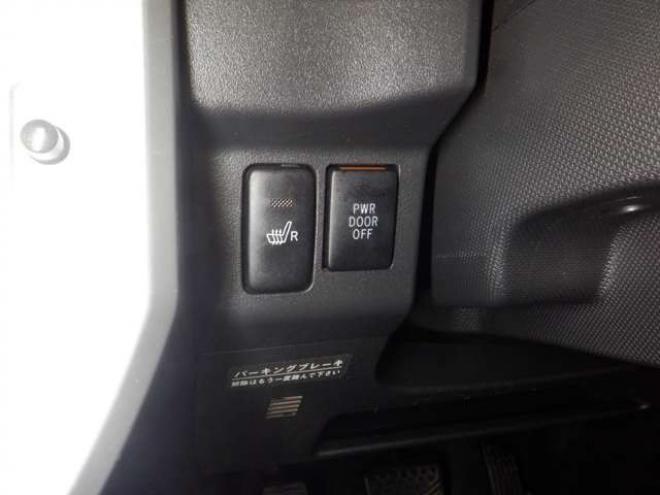 ウェイクG SA 4WD　本州仕入　ナビ　TV　バックカメラ　LEDヘッドライト　両側電動　シートヒーター　スマアシ　ターボ　スマートキー　プッシュスタート　オートライト　ベンチシート　アイドリングストップ　フォグランプ 660