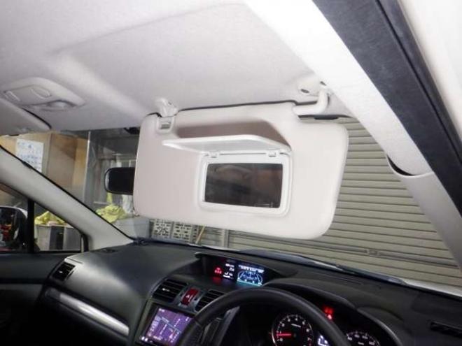 インプレッサスポーツ 1.6 i-L 4WD　ナビ・TV・B/T・Bカメラ・アイドリングストップ・スマートキー・プッシュスタート・HID・ヘッドライトウォッシャー・ETC・フォグランプ・オートエアコン・ドアバイザー・DVD再生 1600