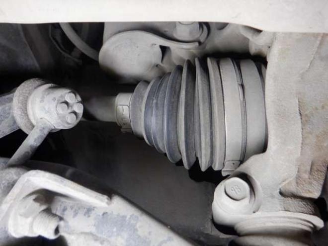 インプレッサスポーツ 1.6 i-L 4WD　ナビ・TV・B/T・Bカメラ・アイドリングストップ・スマートキー・プッシュスタート・HID・ヘッドライトウォッシャー・ETC・フォグランプ・オートエアコン・ドアバイザー・DVD再生 1600