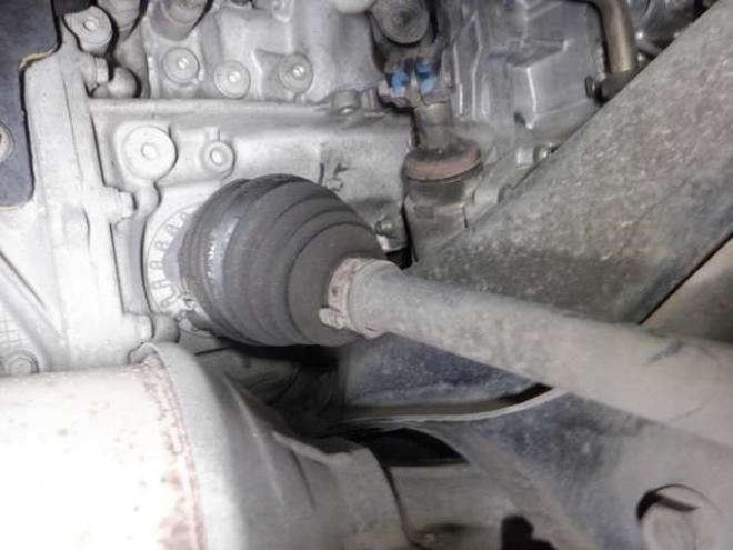 インプレッサスポーツ 1.6 i-L 4WD　ナビ・TV・B/T・Bカメラ・アイドリングストップ・スマートキー・プッシュスタート・HID・ヘッドライトウォッシャー・ETC・フォグランプ・オートエアコン・ドアバイザー・DVD再生 1600