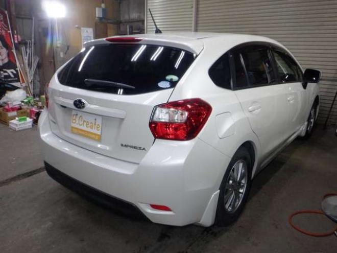 インプレッサスポーツ 1.6 i-L 4WD　ナビ・TV・B/T・Bカメラ・アイドリングストップ・スマートキー・プッシュスタート・HID・ヘッドライトウォッシャー・ETC・フォグランプ・オートエアコン・ドアバイザー・DVD再生 1600