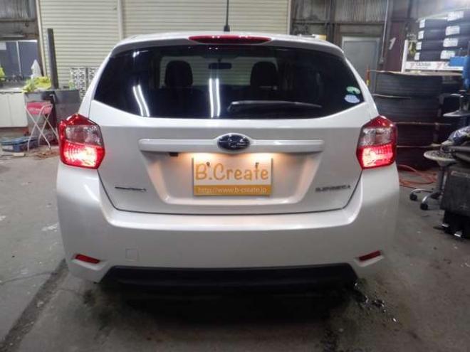インプレッサスポーツ 1.6 i-L 4WD　ナビ・TV・B/T・Bカメラ・アイドリングストップ・スマートキー・プッシュスタート・HID・ヘッドライトウォッシャー・ETC・フォグランプ・オートエアコン・ドアバイザー・DVD再生 1600