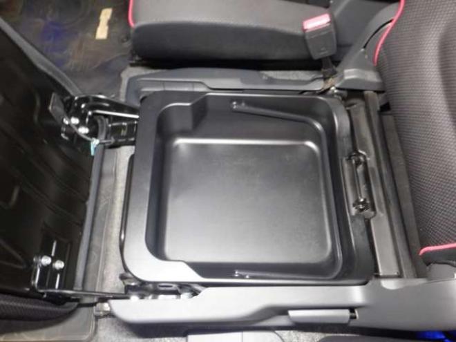 ハスラーJスタイル 4WD　ナビ・TV・Bカメラ・B/T・レーダーブレーキ・オープンカントリーR/Tタイヤ・シートヒーター・スマートキー・プッシュスタート・社外エンスタ・LEDフォグランプ・Aストップ・ツートンカラー・HID・オートライト 660